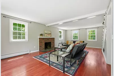 1107 N Pleasant St, Amherst, MA 01002 - Photo 9