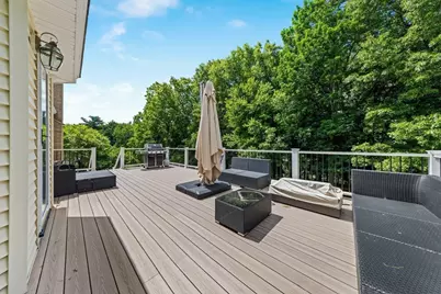 10 Morgan Dr, Methuen, MA 01844 - Photo 9
