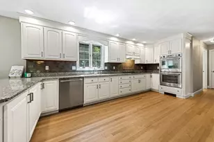 10 Morgan Dr, Methuen, MA 01844 - Photo 15