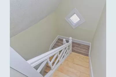 205 St James Ave, Springfield, MA 01109 - Photo 27