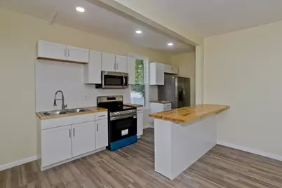 205 St James Ave, Springfield, MA 01109 - Photo 7