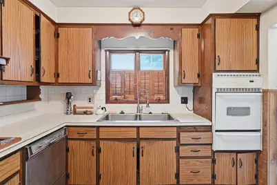 400 Nottingham St, Springfield, MA 01104 - Photo 11