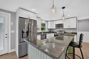 128 Providence Rd, Grafton, MA 01519 - Photo 3