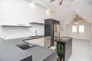 349 Beacon St, Lowell, MA 01850 - Photo 5