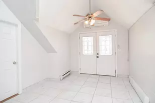 349 Beacon St, Lowell, MA 01850 - Photo 25