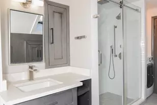 349 Beacon St, Lowell, MA 01850 - Photo 23