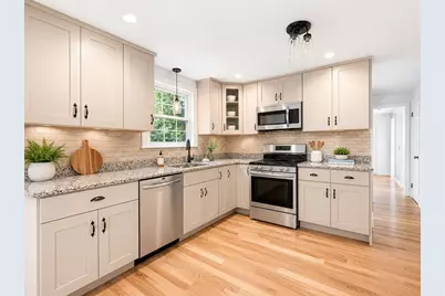 14 Appletree Rd, Tewksbury, MA 01876 - Photo 3