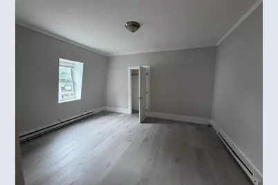 37 Oak Ave, Worcester, MA 01605 - Photo 5