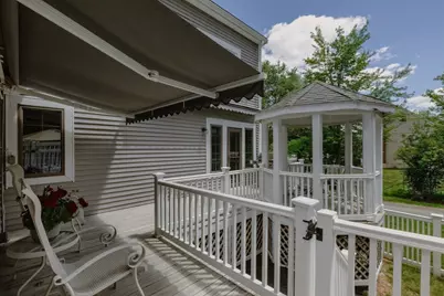 98 Randolph St, Weymouth, MA 02190 - Photo 9