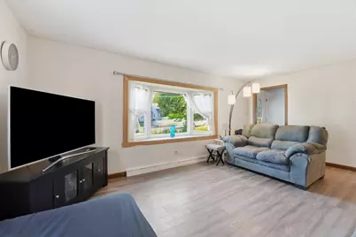 272 Prospect Avenue, West Springfield, MA 01089 - Photo 5