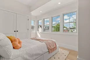 326 Lowell St, Somerville, MA 02145 - Photo 9