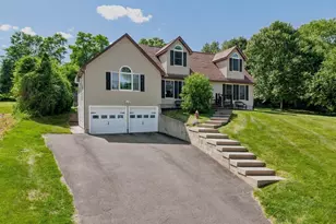 274 Strong St, Amherst, MA 01002 - Photo 29