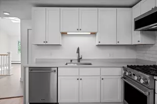 9 10th St W, Salisbury, MA 01952 - Photo 13