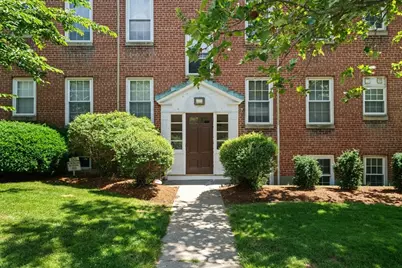 1 Lanark Rd #7, Brookline, MA 02445 - Photo 1
