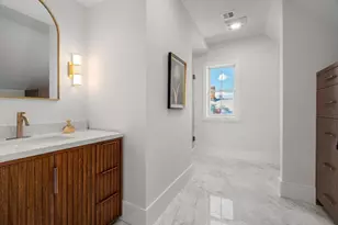326 Lowell St, Somerville, MA 02145 - Photo 13