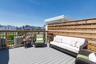 88 B St, Boston, MA 02127 - Photo 33