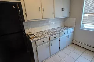 180 Albion, Fall River, MA 02723 - Photo 3