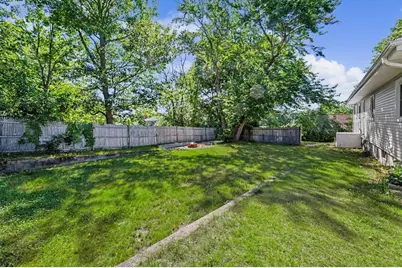 28 Carrington Ave, Dracut, MA 01826 - Photo 35