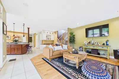 545 Hazel St, Uxbridge, MA 01569 - Photo 7