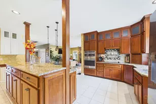 545 Hazel St, Uxbridge, MA 01569 - Photo 9
