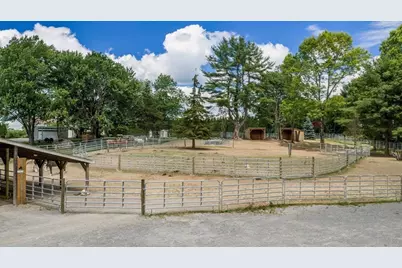 545 Hazel St, Uxbridge, MA 01569 - Photo 39