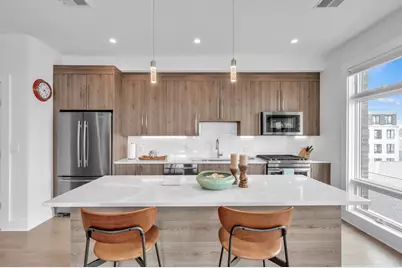 232 Old Colony Ave #504, Boston, MA 02127 - Photo 3