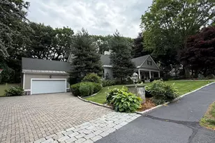23 Bellevue, Wellesley, MA 02481 - Photo 1