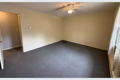 465 Corey St #B, Agawam, MA 01001 - Photo 7