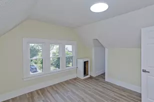 205 St James Ave, Springfield, MA 01109 - Photo 27