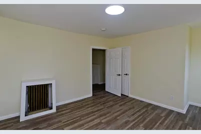 205 St James Ave, Springfield, MA 01109 - Photo 17