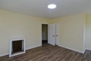 205 St James Ave, Springfield, MA 01109 - Photo 17