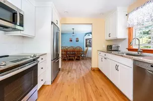 251 Phinneys Ln, Barnstable, MA 02632 - Photo 3