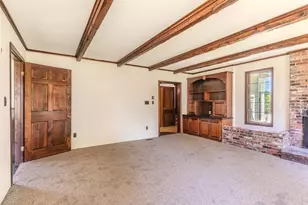35 Barasford Ave, Lowell, MA 01852 - Photo 17