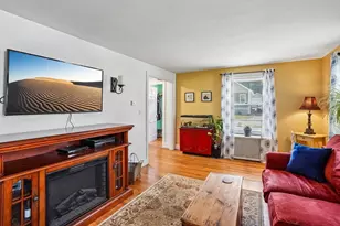9 Raymond St, Millbury, MA 01527 - Photo 5