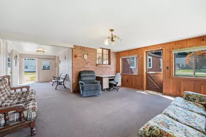 92 Laconia St, Ludlow, MA 01056 - Photo 5