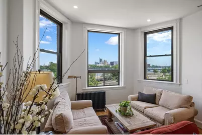 31 Bay State Rd #4, Boston, MA 02215 - Photo 3