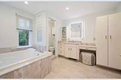 42 Eisenhower Dr, Sharon, MA 02067 - Photo 29