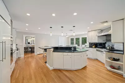 42 Eisenhower Dr, Sharon, MA 02067 - Photo 7