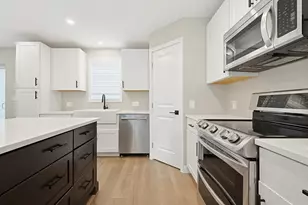 39 Johnston Ave, Northbridge, MA 01588 - Photo 15