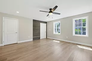 39 Johnston Ave, Northbridge, MA 01588 - Photo 7