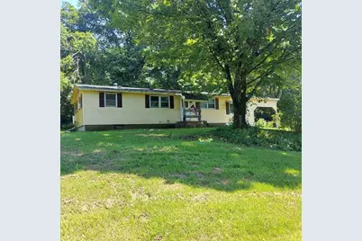 1075 West Brookfield Road, New Braintree, MA 01531 - Photo 1