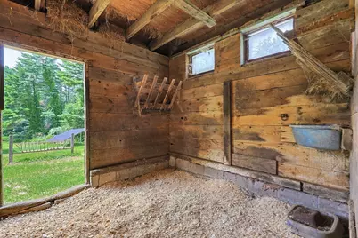 1075 West Brookfield Road, New Braintree, MA 01531 - Photo 23