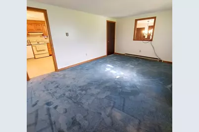 1075 West Brookfield Road, New Braintree, MA 01531 - Photo 9