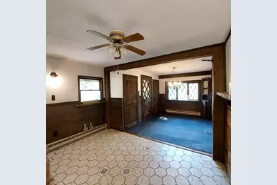 1075 West Brookfield Road, New Braintree, MA 01531 - Photo 17