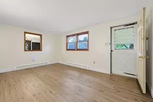 1075 W Brookfield Rd, New Braintree, MA 01531 - Photo 9