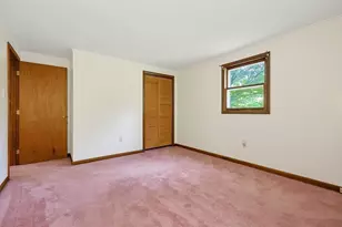 1075 W Brookfield Rd, New Braintree, MA 01531 - Photo 11