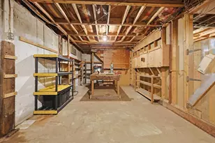1075 W Brookfield Rd, New Braintree, MA 01531 - Photo 15