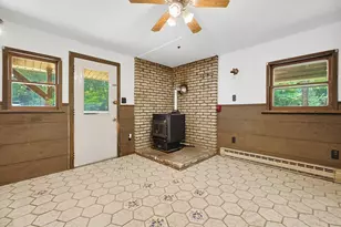 1075 W Brookfield Rd, New Braintree, MA 01531 - Photo 5
