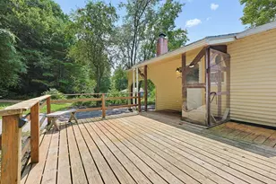 1075 W Brookfield Rd, New Braintree, MA 01531 - Photo 35