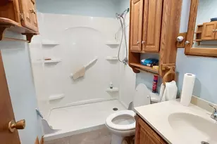 1075 W Brookfield Rd, New Braintree, MA 01531 - Photo 11